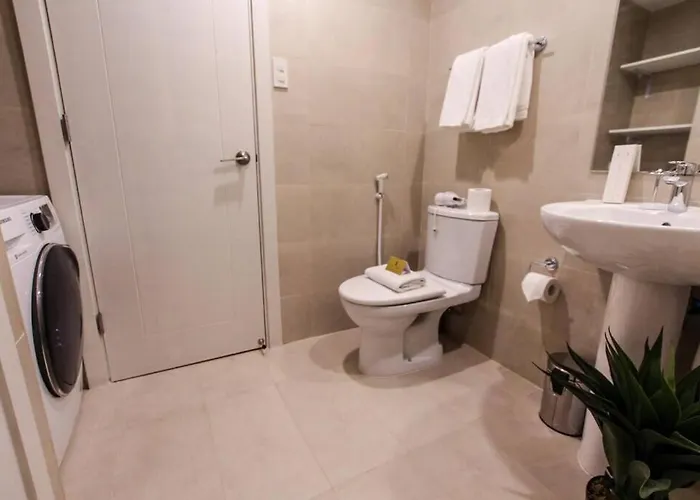Apartment The Milano Residences By Versace Stylish 1br *